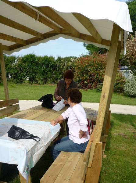 2010-06-13 01 Pouldreuzic Une nouvelle journee commence.JPG